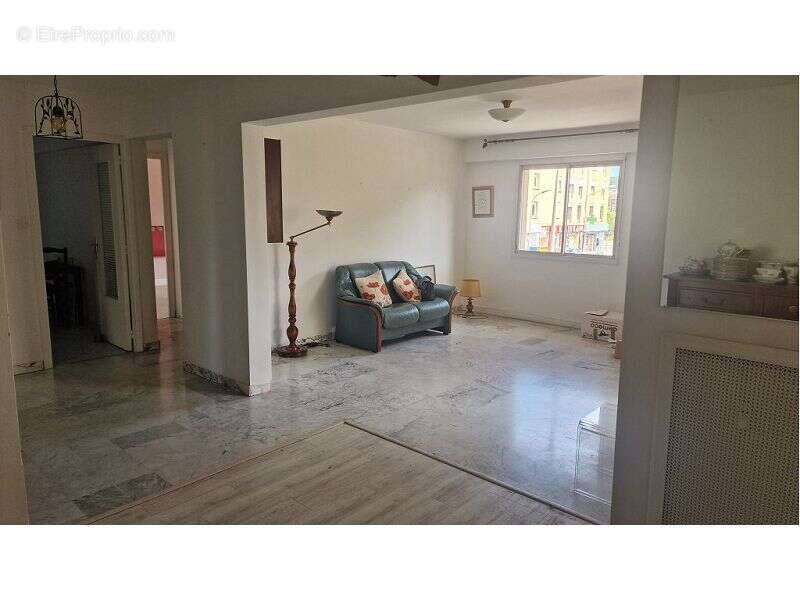 Appartement à HYERES