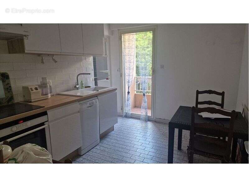 Appartement à HYERES