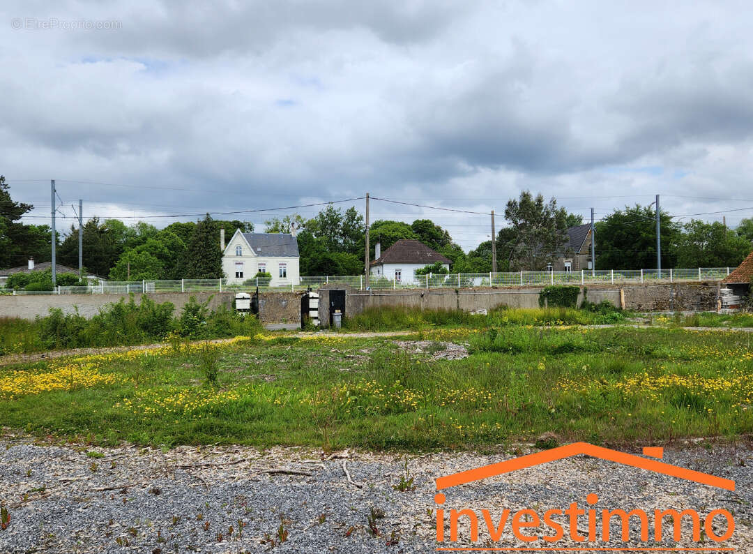 Terrain à HESDIGNEUL-LES-BOULOGNE