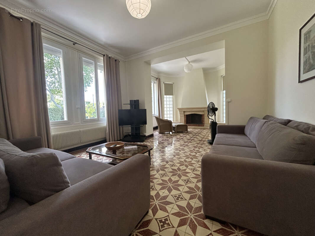 Maison à LEZIGNAN-CORBIERES