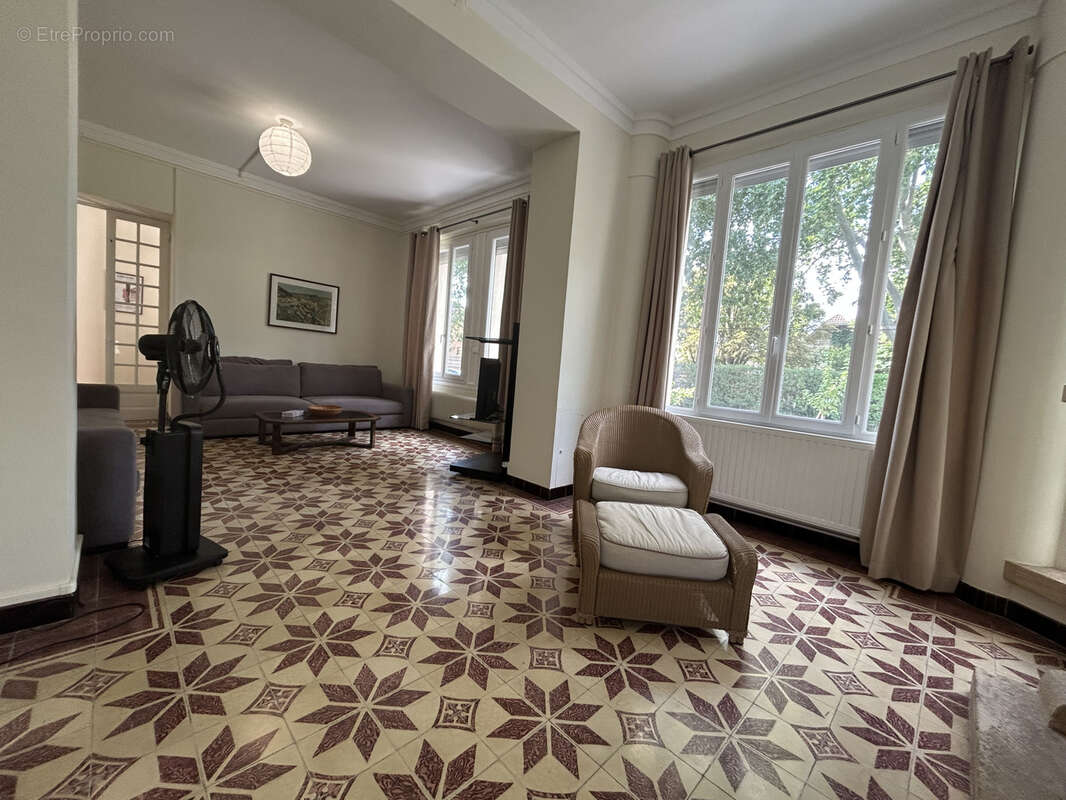 Maison à LEZIGNAN-CORBIERES