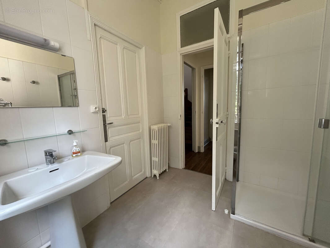 Maison à LEZIGNAN-CORBIERES