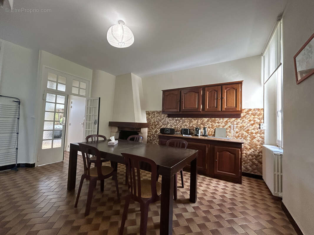 Maison à LEZIGNAN-CORBIERES