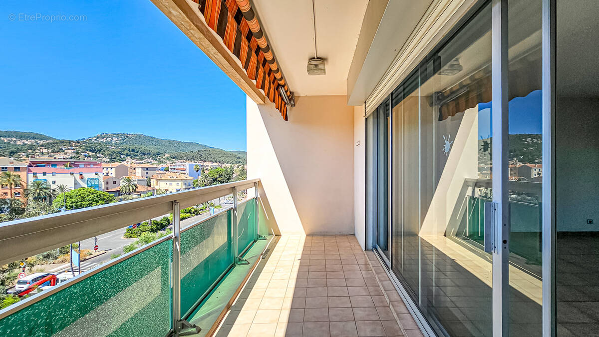 Appartement à HYERES