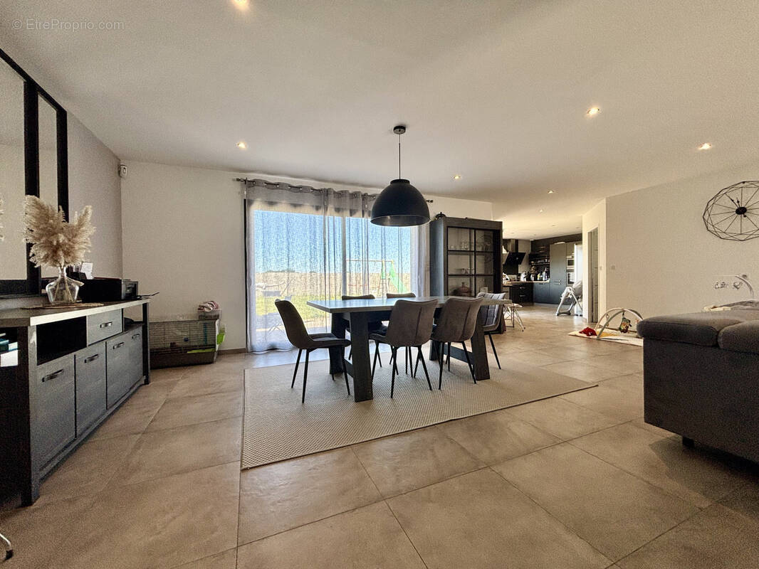 Maison à CHATELLERAULT