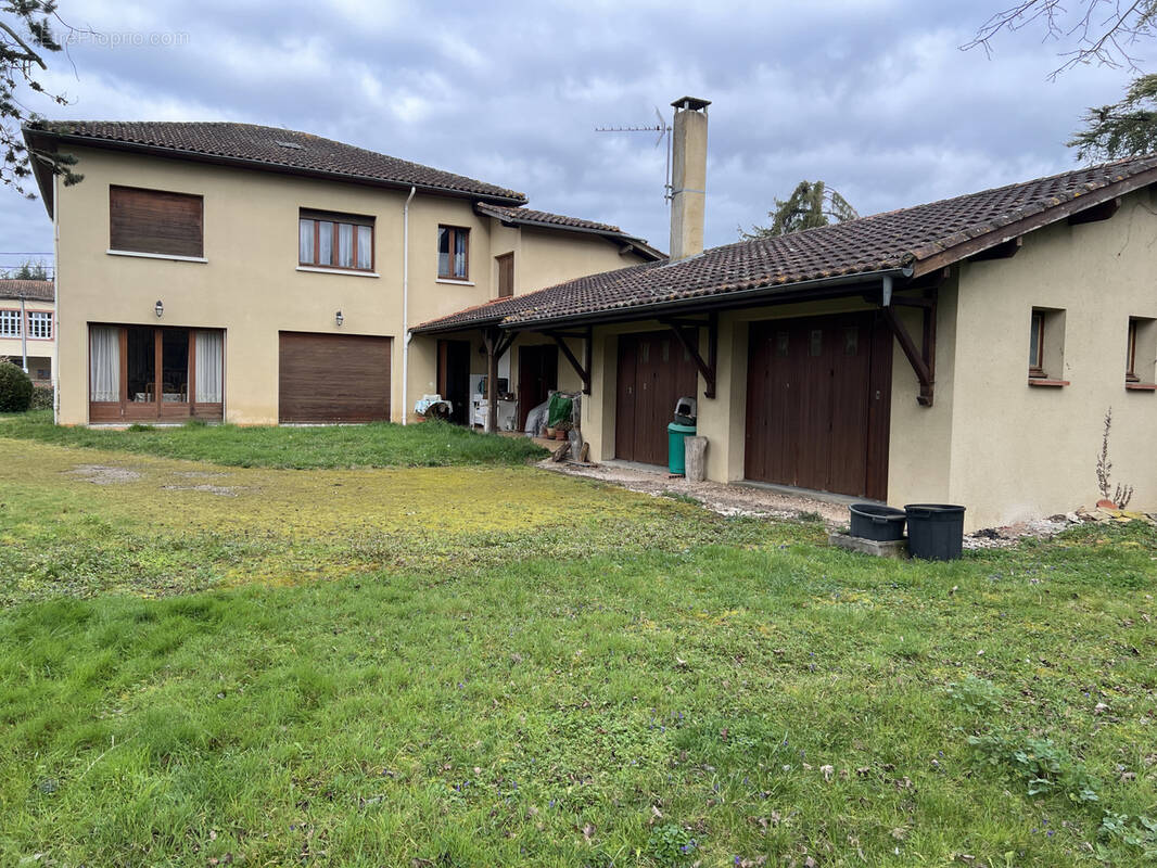 Maison à L&#039;ISLE-EN-DODON