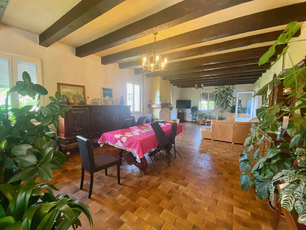 Maison à CHAMPAGNEY