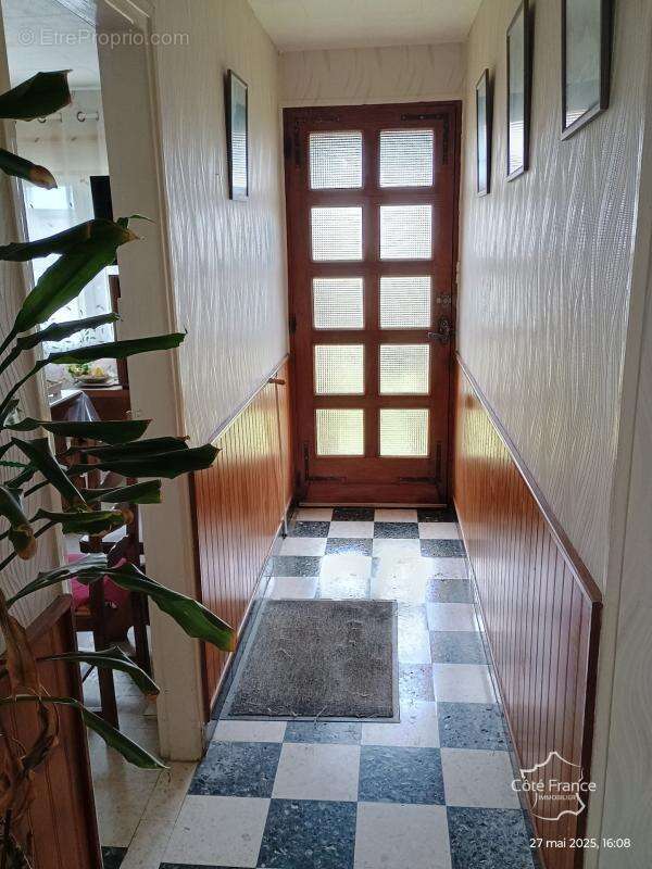 Maison à SAINS-RICHAUMONT