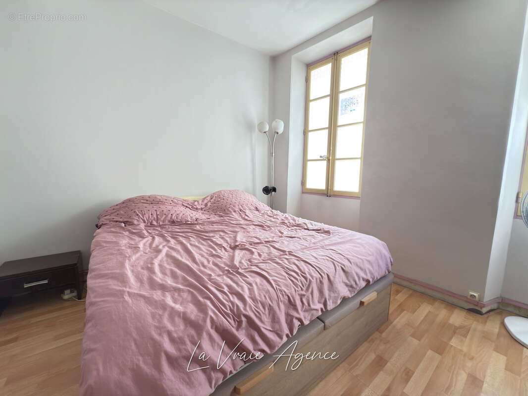 Appartement à MARSEILLE-7E
