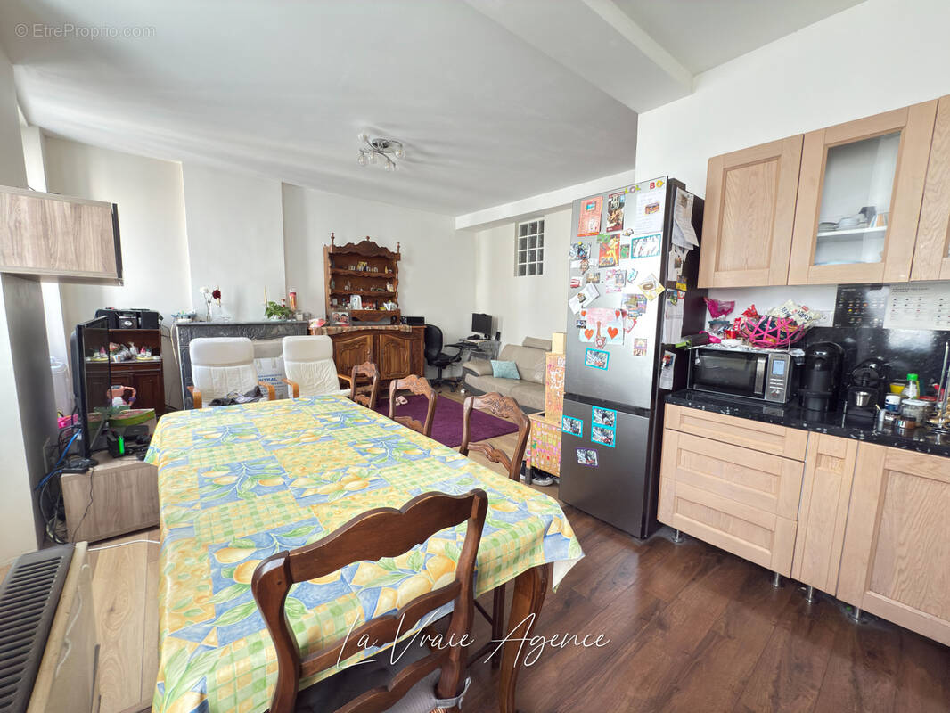 Appartement à MARSEILLE-7E