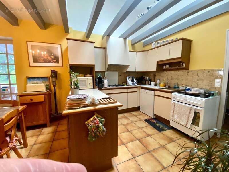 Maison à SAINT-PIERRE-DU-MONT