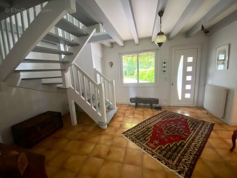 Maison à SAINT-PIERRE-DU-MONT