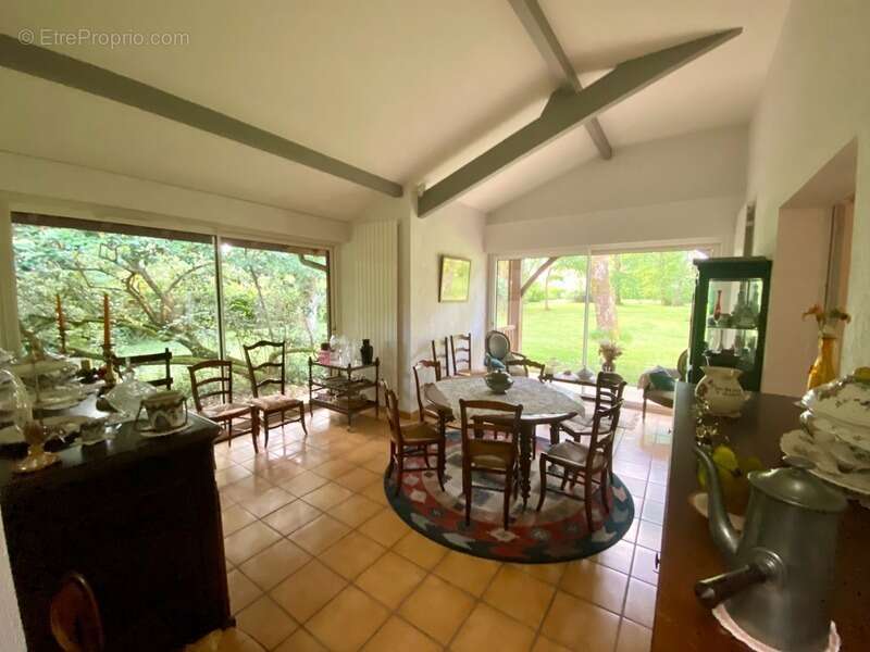 Maison à SAINT-PIERRE-DU-MONT