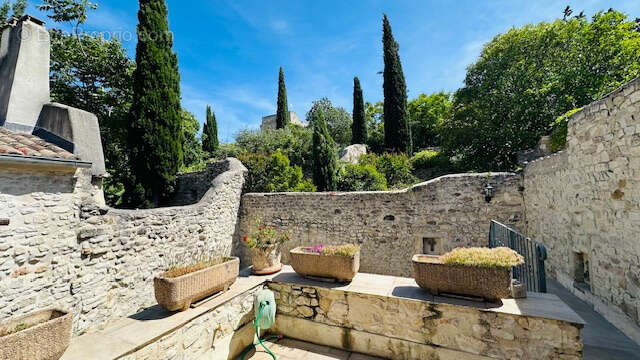 Maison à VAISON-LA-ROMAINE