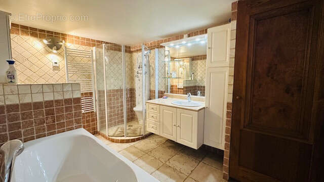 Maison à VAISON-LA-ROMAINE