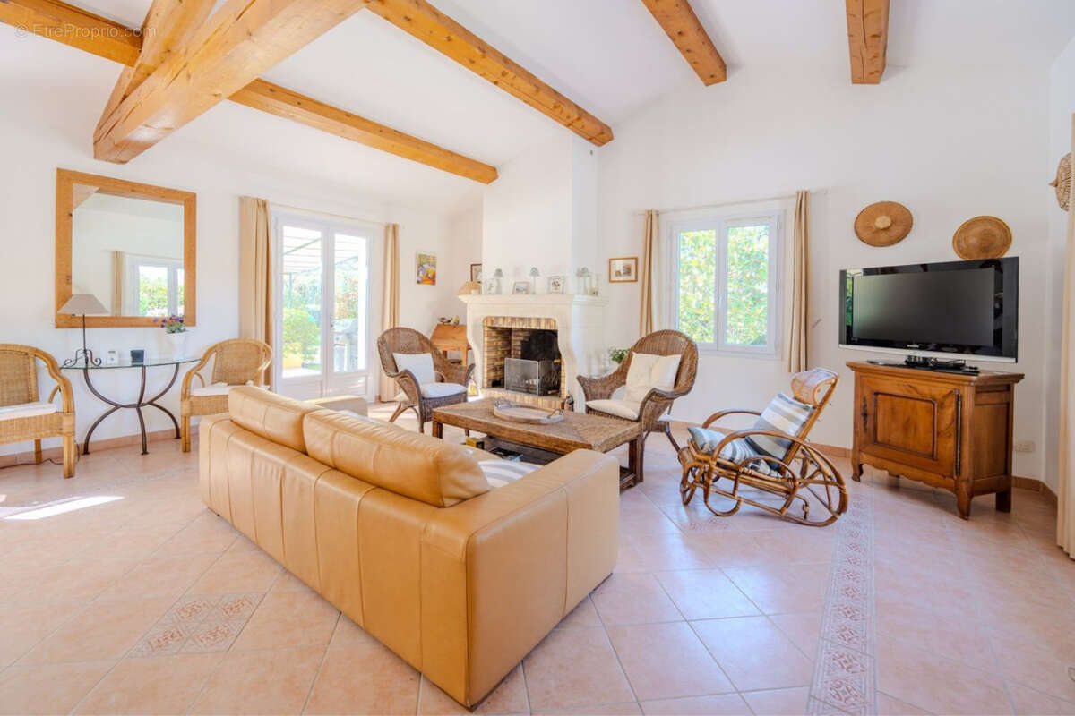 Maison à PLAN-DE-LA-TOUR