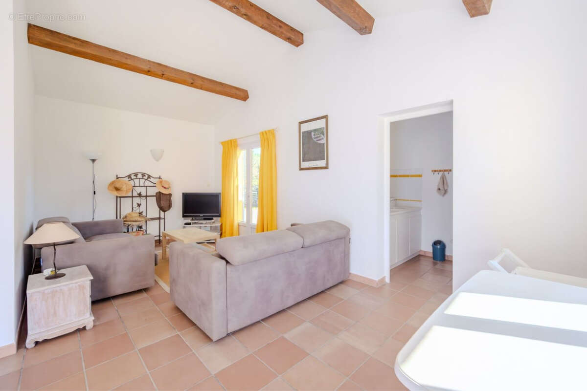 Maison à PLAN-DE-LA-TOUR