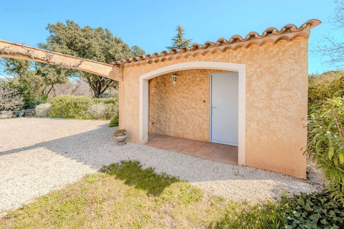 Maison à PLAN-DE-LA-TOUR