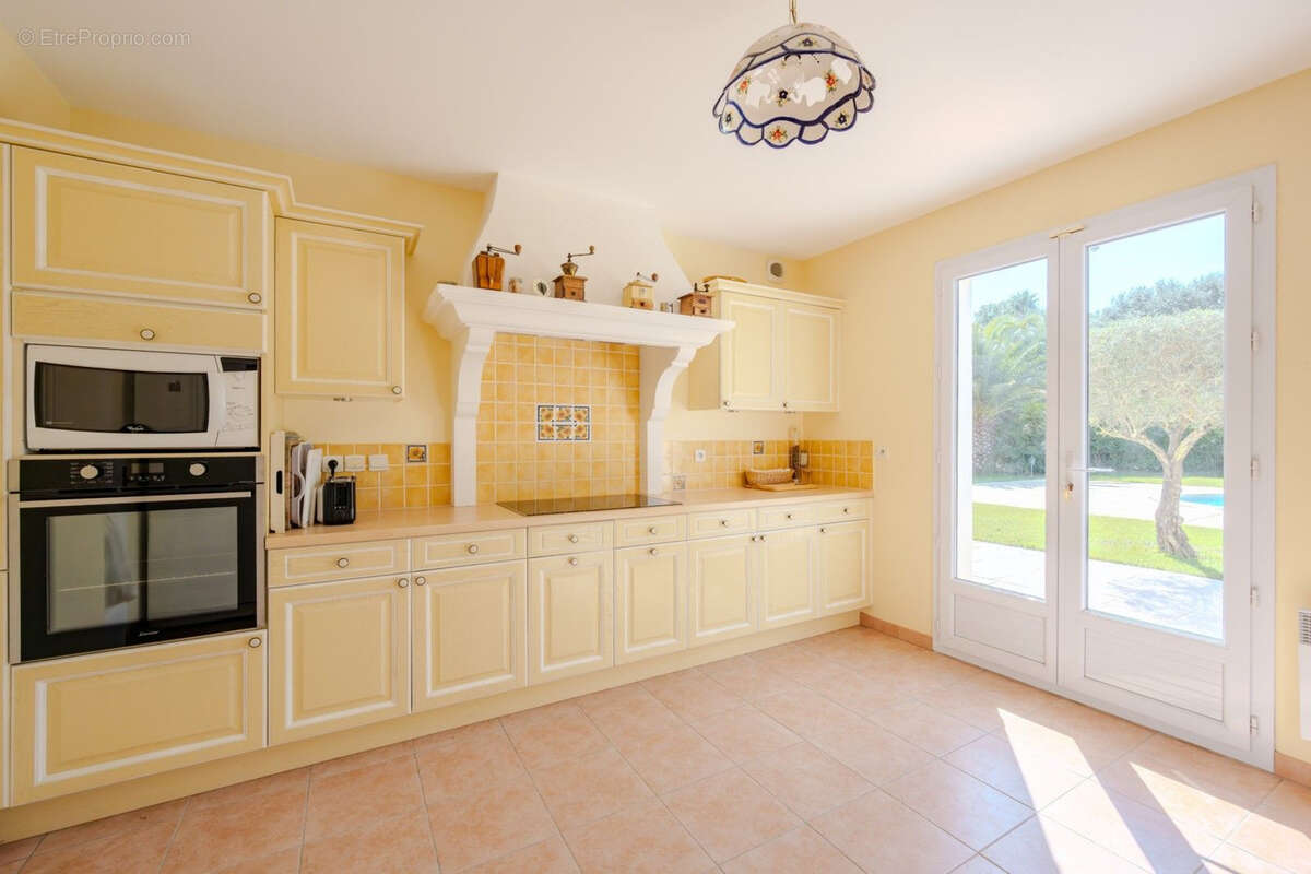 Maison à PLAN-DE-LA-TOUR