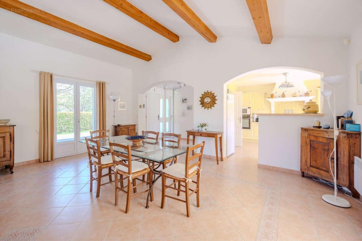 Maison à PLAN-DE-LA-TOUR