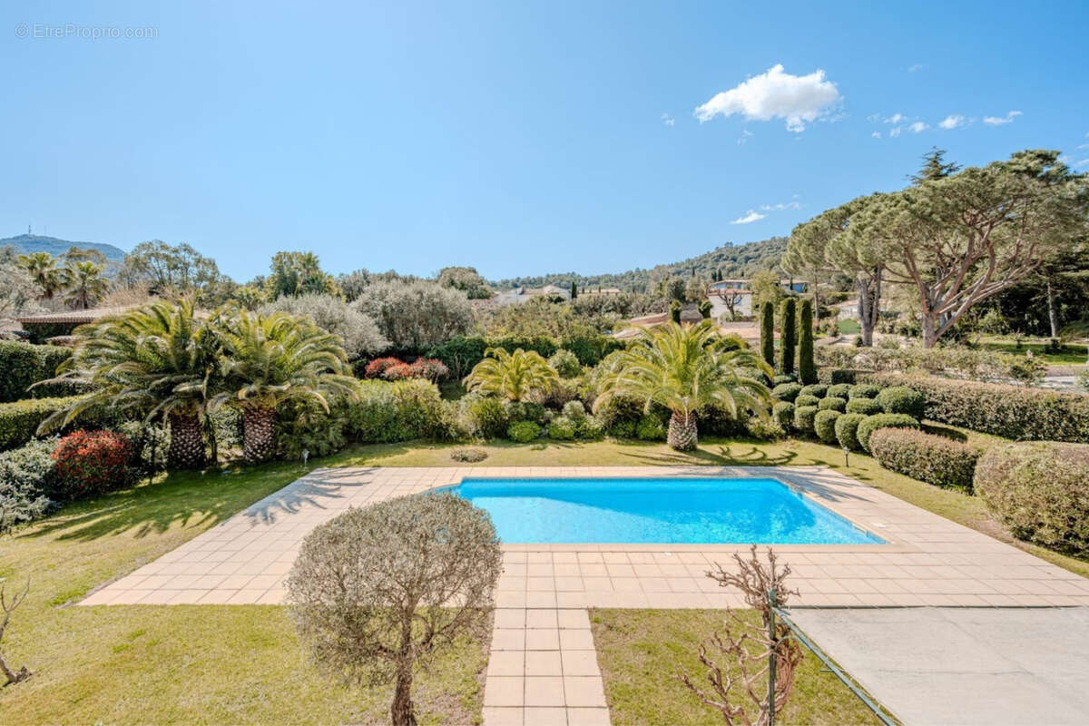 Maison à PLAN-DE-LA-TOUR