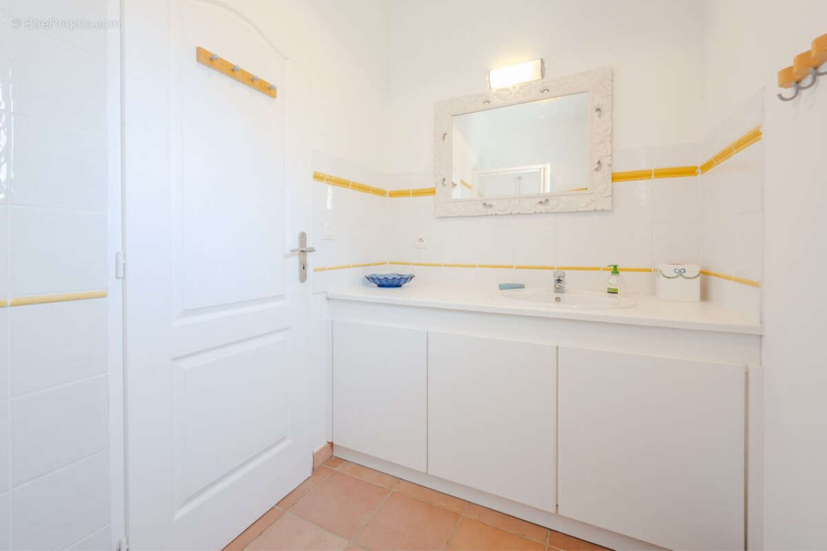 Maison à PLAN-DE-LA-TOUR