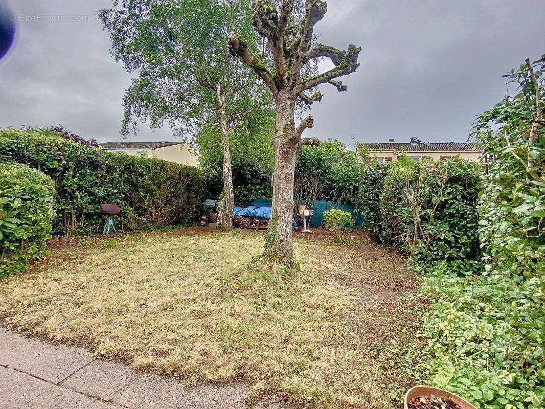 Maison à MAGNY-LES-HAMEAUX