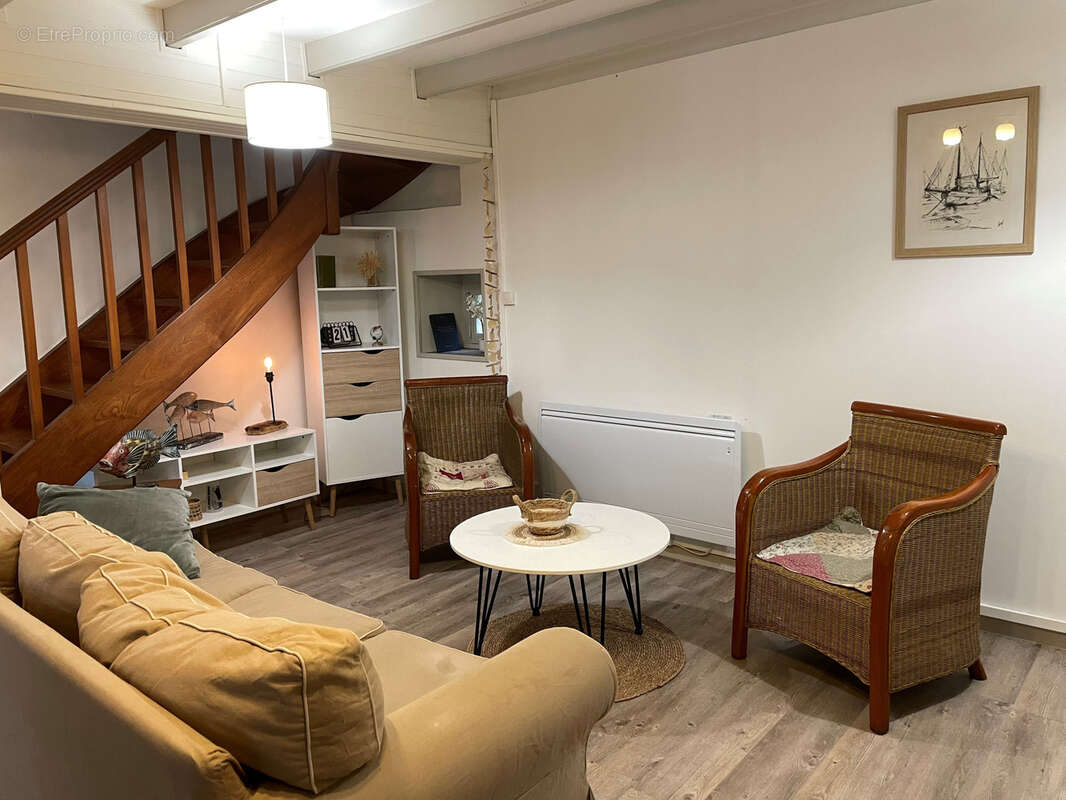 Maison à REGNEVILLE-SUR-MER