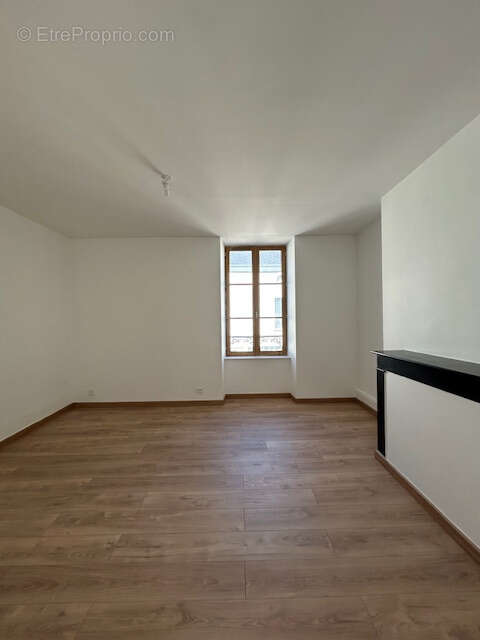 Maison à BONNY-SUR-LOIRE