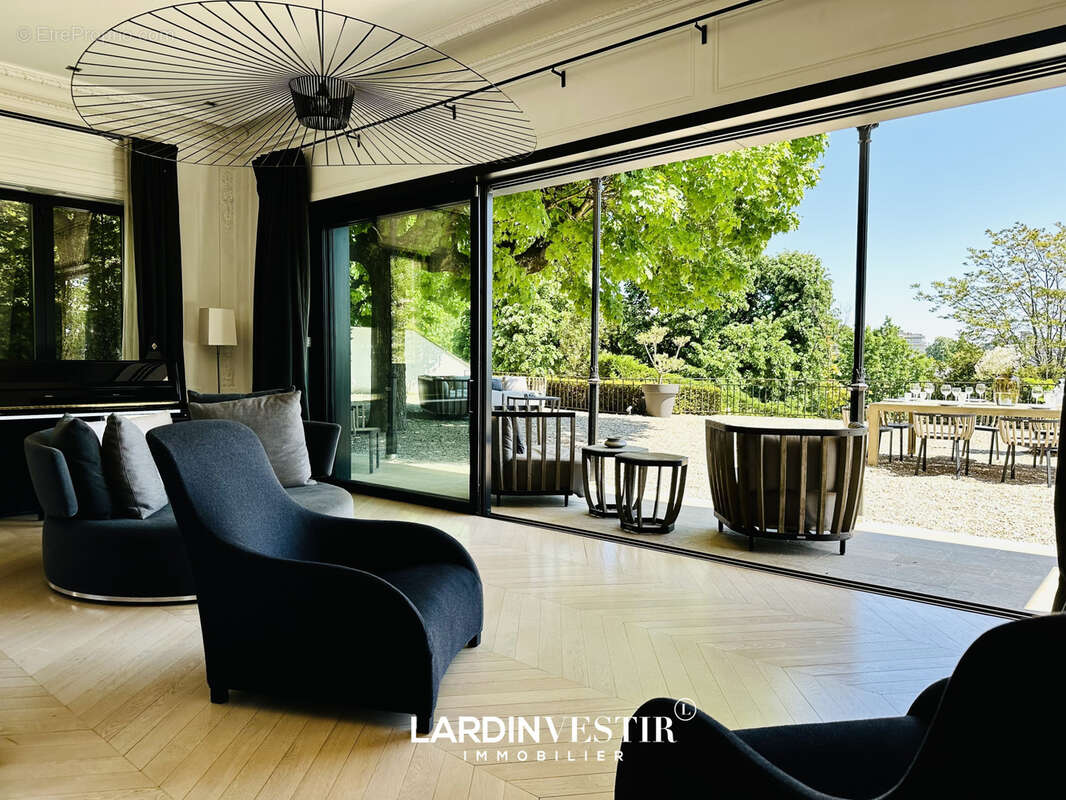 Maison à CALUIRE-ET-CUIRE