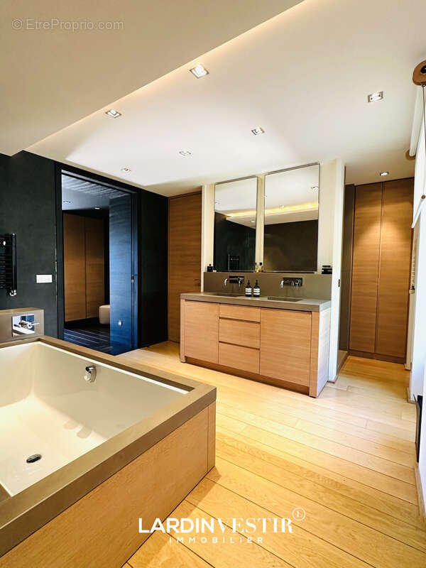 Maison à CALUIRE-ET-CUIRE