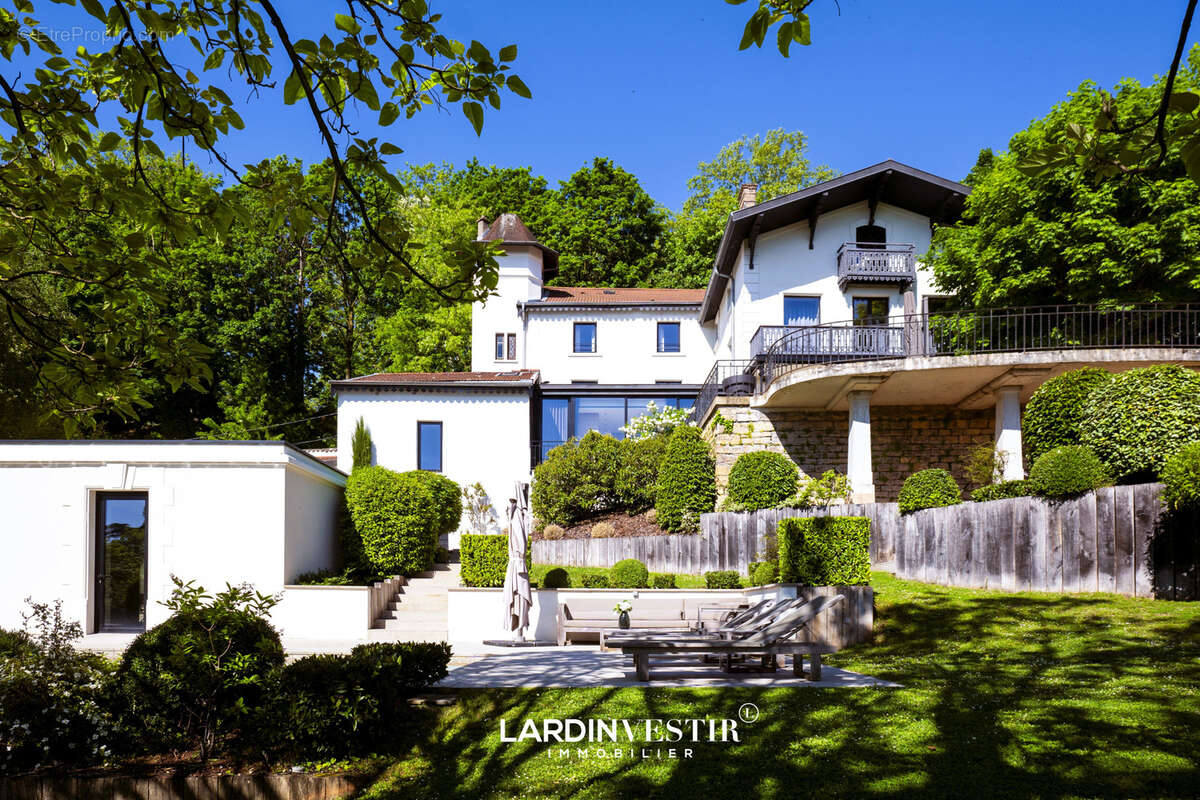 Maison à CALUIRE-ET-CUIRE