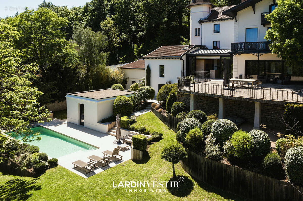 Maison à CALUIRE-ET-CUIRE