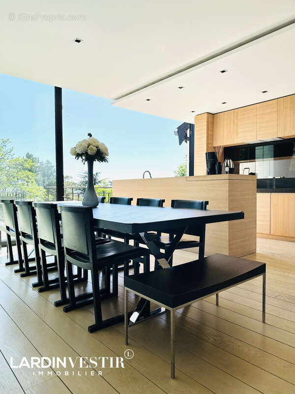 Maison à CALUIRE-ET-CUIRE