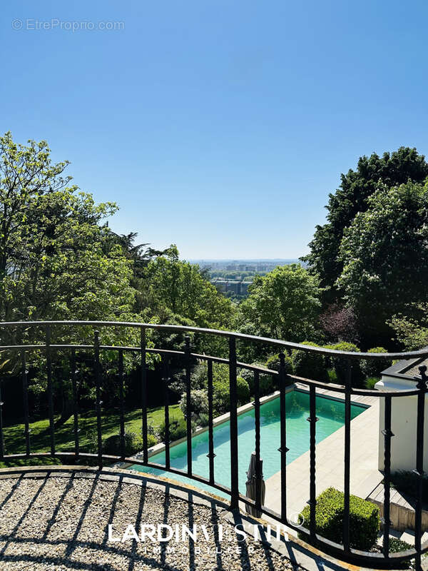 Maison à CALUIRE-ET-CUIRE