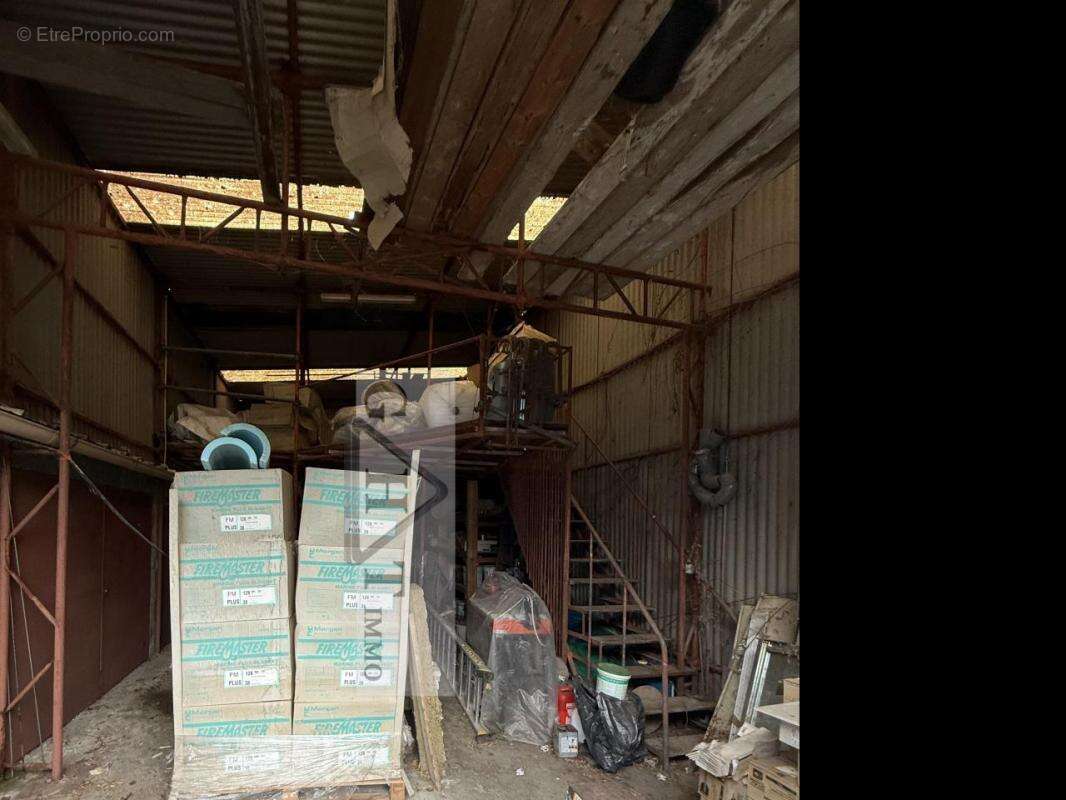 Commerce à MONTREUIL