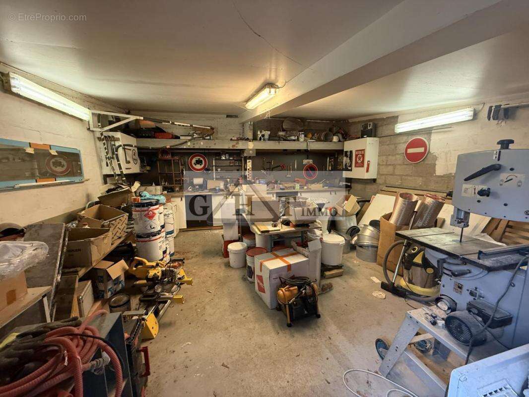 Commerce à MONTREUIL