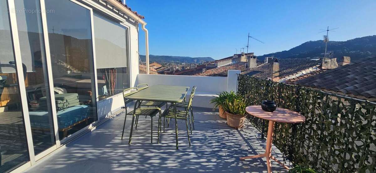 Appartement à LE BEAUSSET