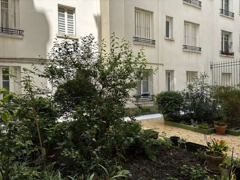 Appartement à PARIS-15E