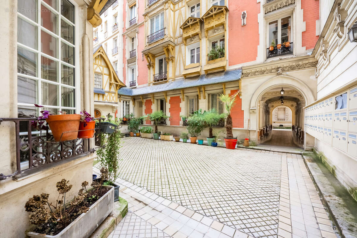 Appartement à PARIS-12E