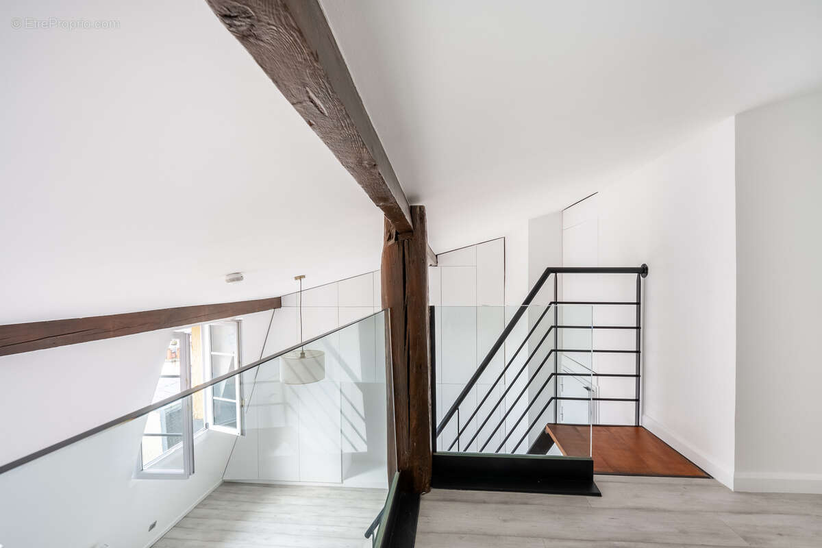 Appartement à PARIS-12E