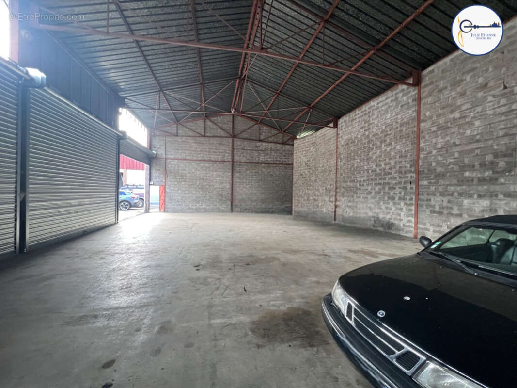 Commerce à JARMENIL