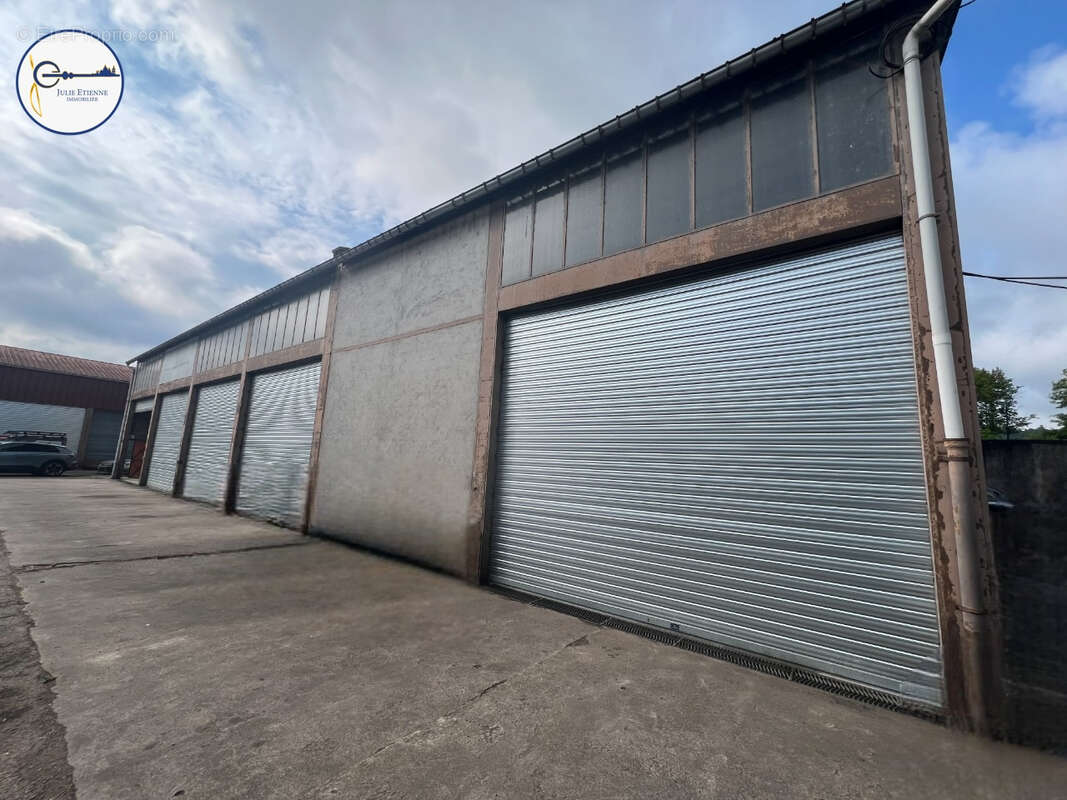 Commerce à JARMENIL