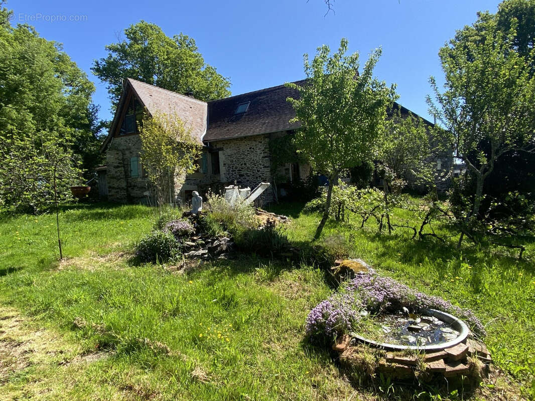 Maison à SAINT-MESMIN