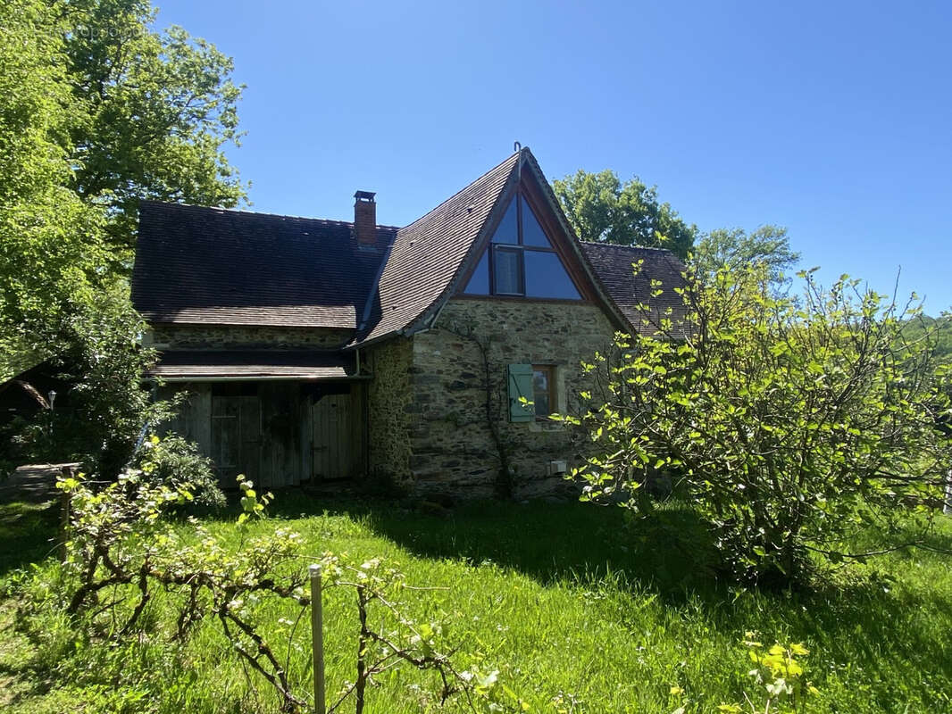 Maison à SAINT-MESMIN