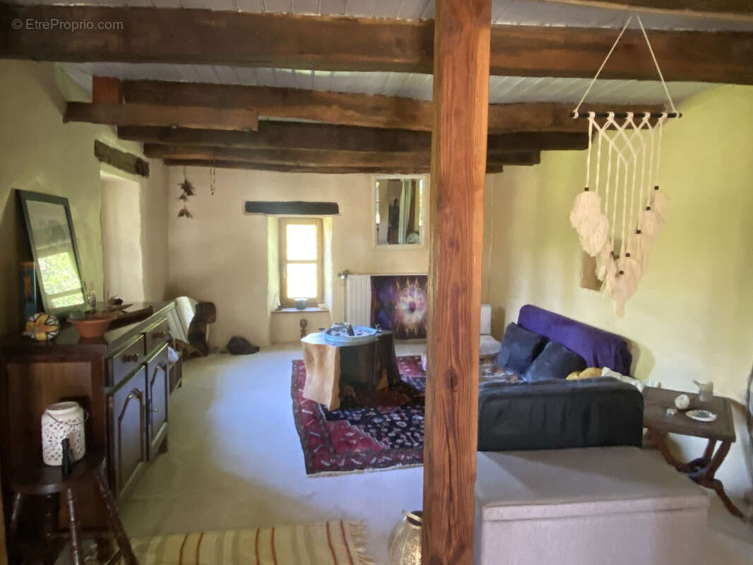 Maison à SAINT-MESMIN