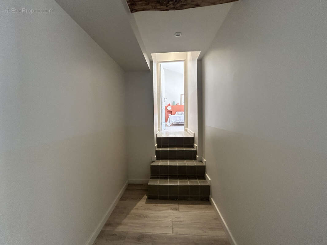 Maison à COLLOBRIERES