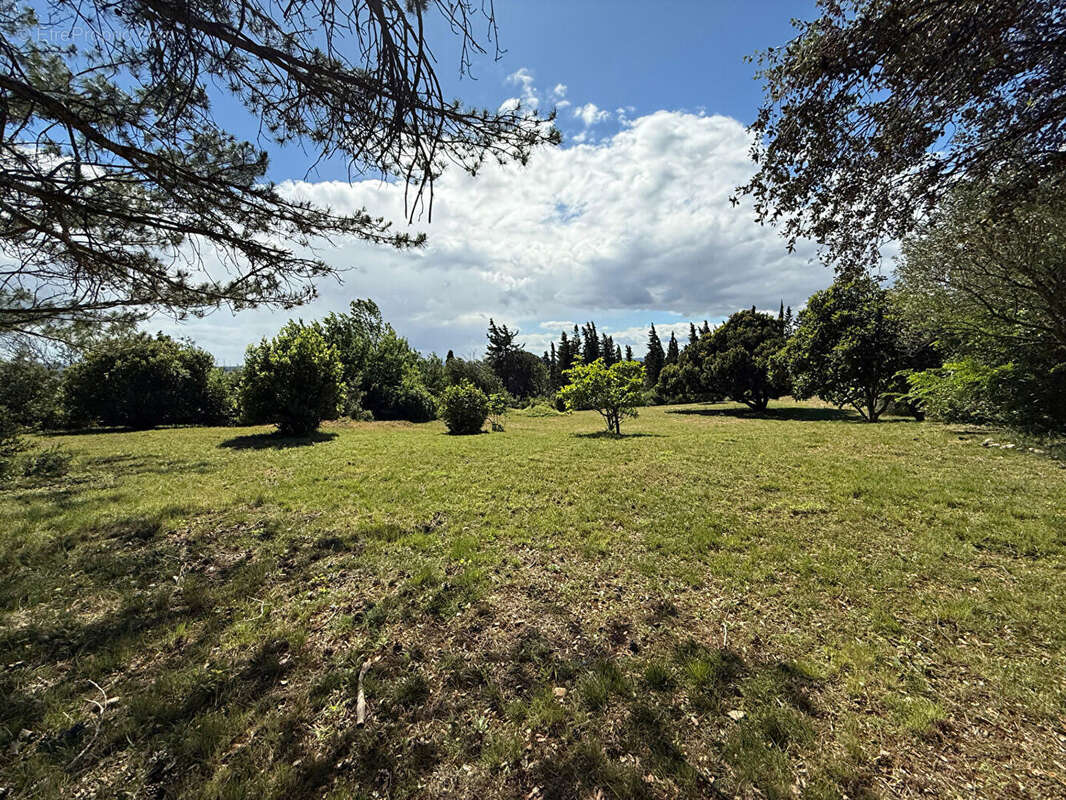 Maison à CHATEAUNEUF-DE-GADAGNE