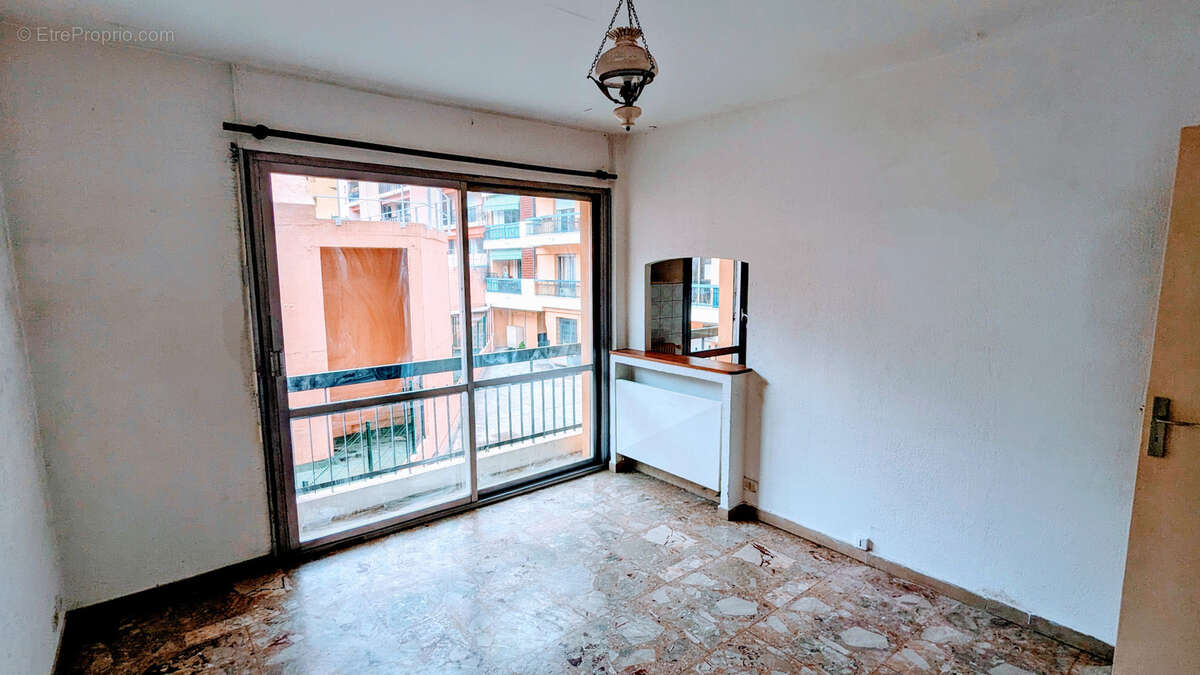 Appartement à VENCE