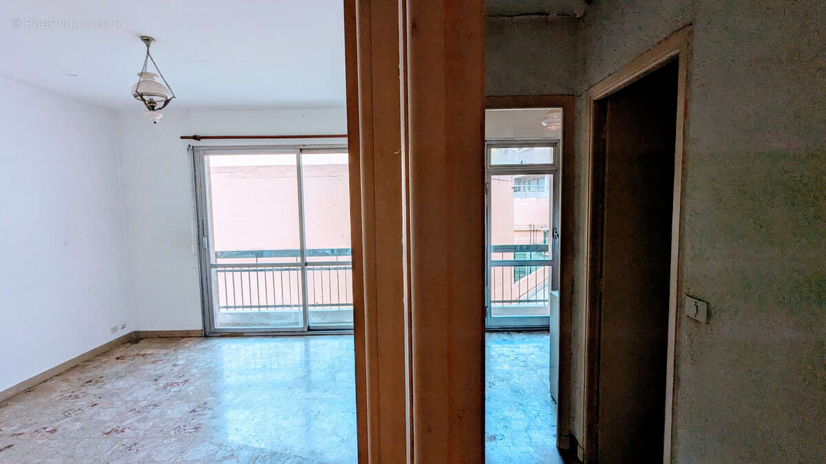 Appartement à VENCE